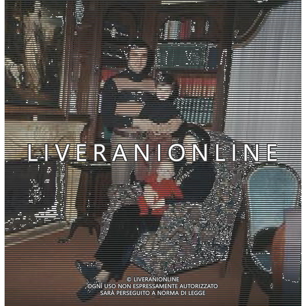 COL-RETROSPETTIVA ALBERTO GINULFI CALCIATORE NELLA FOTO ALBERTO GINULFI CON LA FAMIGLIA AG ALDO LIVERANI SAS