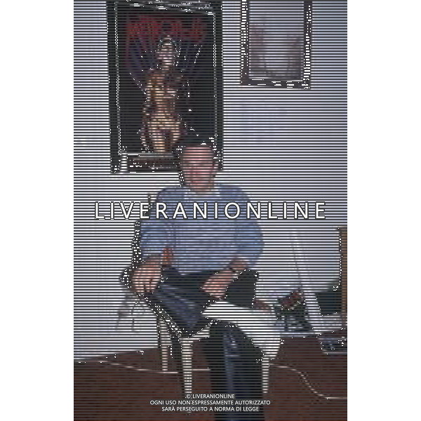 DIA-RETROSPETTIVA GIORGIO MORODER PRODUTTORE DISCOGRAFICO -COMPOSITORE E DISK JOCKEY NELLA FOTO GIORGIO MORODER A CANNES NELL’ANNO 1984 AGENZIA ALDO LIVERANI SAS