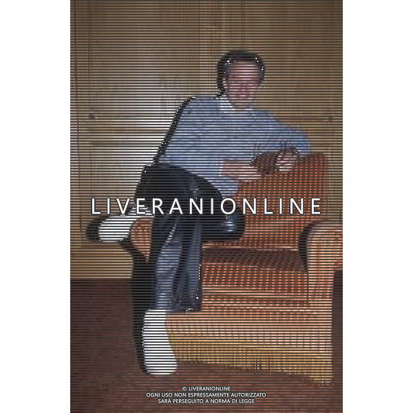 DIA-RETROSPETTIVA GIORGIO MORODER PRODUTTORE DISCOGRAFICO -COMPOSITORE E DISK JOCKEY NELLA FOTO GIORGIO MORODER A CANNES NELL’ANNO 1984 AGENZIA ALDO LIVERANI SAS