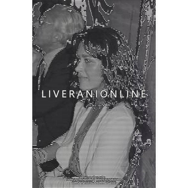NEG-RETROSPETTIVA LILLI CARATI ATTRICE NELLA FOTO LILLI CARATI ALLA PRESENTAZIONE DEL FILM “IL CORPO DELLA RAGASSA“ NELL\'ANNO 1979 A MILANO IN TERRAZZA MARTINI AG ALDO LIVERANI SAS