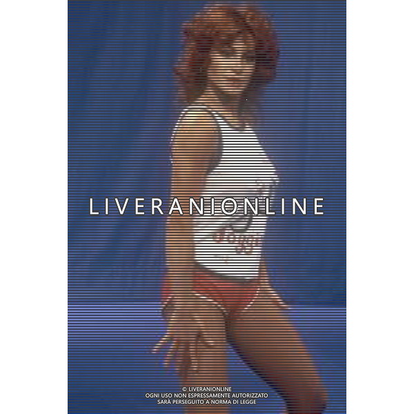 DIAP-RETROSPETTIVA CARMEN RUSSO ATTRICE E SHOWGIRL E BALLERINA NELLA FOTO CARMEN RUSSO NELL\'ANNO 1981 AG ALDO LIVERANI SAS 