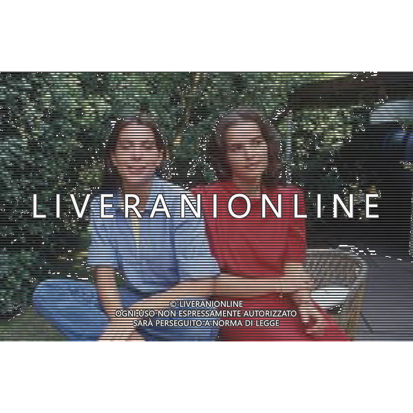 DIAP-RETROSPETTIVA FRANCESCA COMENCINI REGISTA NELLA FOTO FRANCESCA COMENCINI CON GIULIA BOSCHI A VENEZIA NELL\'ANNO 1984 AG ALDO LIVERANI SAS