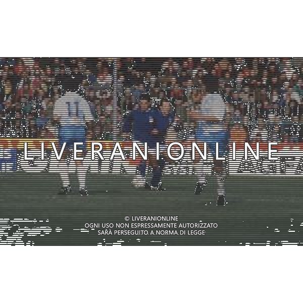 DIAP-RETROSPETTIVA ROBERTO BAGGIO CALCIATORE NELLA FOTO ROBERTO BAGGIO CON LA MAGLIA DELLA NAZIONALE ITALIANA DI CALCIO ANNO 1991 AG ALDO LIVERANI SAS