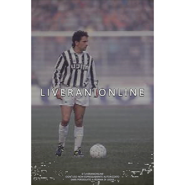 DIAP-RETROSPETTIVA ROBERTO BAGGIO CALCIATORE NELLA FOTO ROBERTO BAGGIO CON LA MAGLIA DELLA JUVENTUS AG ALDO LIVERANI SAS