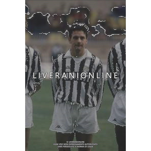 DIAP-RETROSPETTIVA ROBERTO BAGGIO CALCIATORE NELLA FOTO ROBERTO BAGGIO CON LA MAGLIA DELLA JUVENTUS NELL\'ANNO 1991 AG ALDO LIVERANI SAS