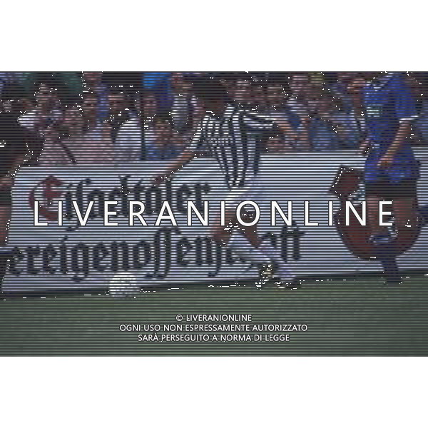 DIAP-RETROSPETTIVA ROBERTO BAGGIO CALCIATORE NELLA FOTO ROBERTO BAGGIO CON LA MAGLIA DELLA JUVENTUS NELL\'ANNO 1991 AG ALDO LIVERANI SAS