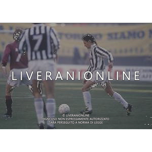 DIAP-RETROSPETTIVA ROBERTO BAGGIO CALCIATORE NELLA FOTO ROBERTO BAGGIO CON LA MAGLIA DELLA JUVENTUS NELL\'ANNO 1991 AG ALDO LIVERANI SAS
