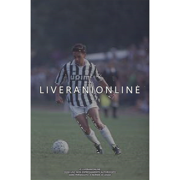 DIAP-RETROSPETTIVA ROBERTO BAGGIO CALCIATORE NELLA FOTO ROBERTO BAGGIO CON LA MAGLIA DELLA JUVENTUS AG ALDO LIVERANI SAS