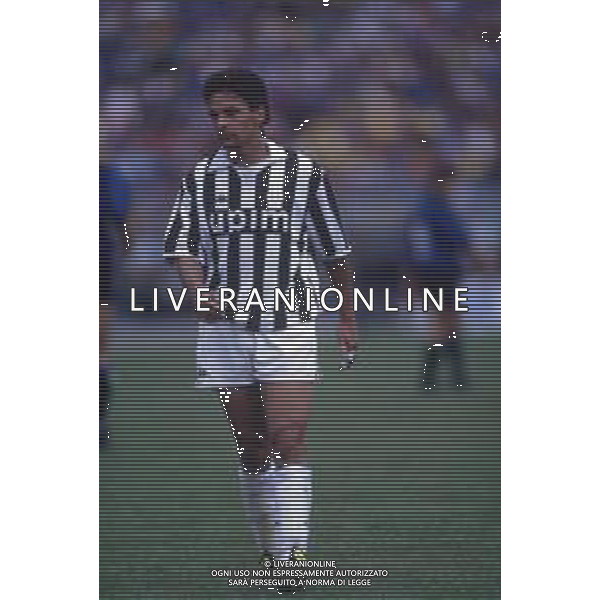 DIAP-RETROSPETTIVA ROBERTO BAGGIO CALCIATORE NELLA FOTO ROBERTO BAGGIO CON LA MAGLIA DELLA JUVENTUS NELL\'ANNO 1991 AG ALDO LIVERANI SAS