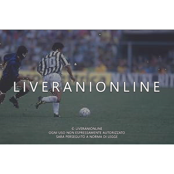 DIAP-RETROSPETTIVA ROBERTO BAGGIO CALCIATORE NELLA FOTO ROBERTO BAGGIO CON LA MAGLIA DELLA JUVENTUS NELL\'ANNO 1991 AG ALDO LIVERANI SAS