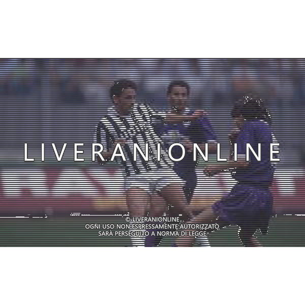 DIAP-RETROSPETTIVA ROBERTO BAGGIO CALCIATORE NELLA FOTO ROBERTO BAGGIO CON LA MAGLIA DELLA JUVENTUS NELL\'ANNO 1991 AG ALDO LIVERANI SAS
