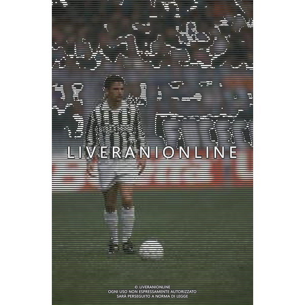 DIAP-RETROSPETTIVA ROBERTO BAGGIO CALCIATORE NELLA FOTO ROBERTO BAGGIO CON LA MAGLIA DELLA JUVENTUS NELL\'ANNO 1992 AG ALDO LIVERANI SAS