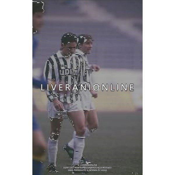 DIAP-RETROSPETTIVA ROBERTO BAGGIO CALCIATORE NELLA FOTO ROBERTO BAGGIO CON LA MAGLIA DELLA JUVENTUS NELL\'ANNO 1992 AG ALDO LIVERANI SAS