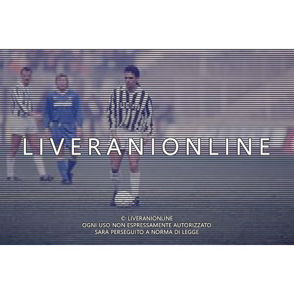 DIAP-RETROSPETTIVA ROBERTO BAGGIO CALCIATORE NELLA FOTO ROBERTO BAGGIO CON LA MAGLIA DELLA JUVENTUS NELL\'ANNO 1992 AG ALDO LIVERANI SAS