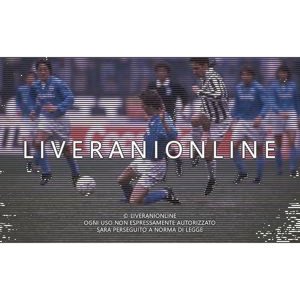 DIAP-RETROSPETTIVA ROBERTO BAGGIO CALCIATORE NELLA FOTO ROBERTO BAGGIO CON LA MAGLIA DELLA JUVENTUS NELL\'ANNO 1992 AG ALDO LIVERANI SAS