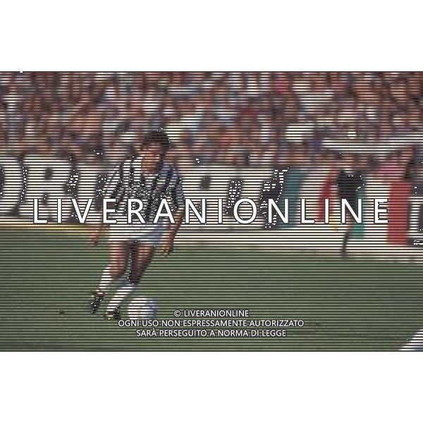 DIAP-RETROSPETTIVA ROBERTO BAGGIO CALCIATORE NELLA FOTO ROBERTO BAGGIO CON LA MAGLIA DELLA JUVENTUS NELL\'ANNO 1992 AG ALDO LIVERANI SAS