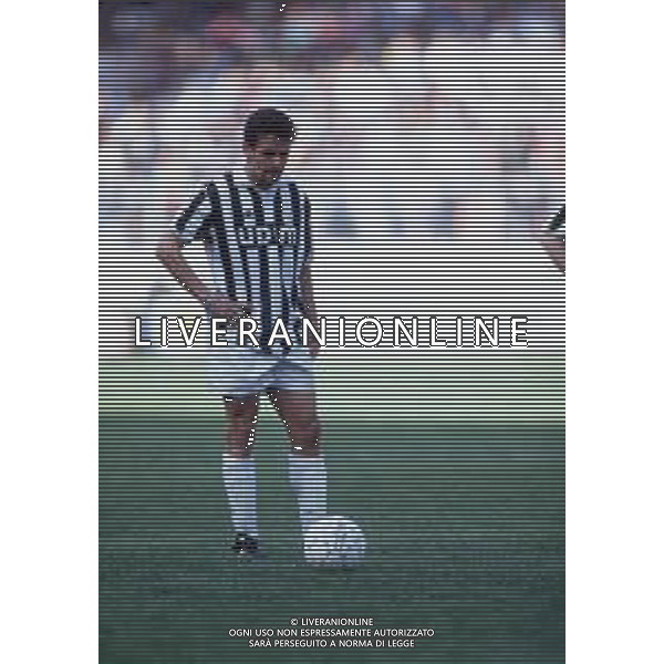 DIAP-RETROSPETTIVA ROBERTO BAGGIO CALCIATORE NELLA FOTO ROBERTO BAGGIO CON LA MAGLIA DELLA JUVENTUS NELL\'ANNO 1992 AG ALDO LIVERANI SAS