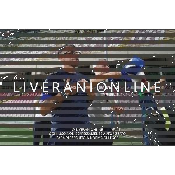 TVEM June 22, 2025 Salerno, Italy - US Salernitana 1919 vs UC Sampdoria - Italian Soccer Serie BKT Playout match 2024/25 - Arechi Stadium. In the pic: coach Alberico Evani of UC Sampdoria and Giovanni Invernizzi celebrates with Supporters of UC Sampdoria ©TVEM Emmanuele Mastrodonato - AGENZIA ALDO LIVERANI SAS