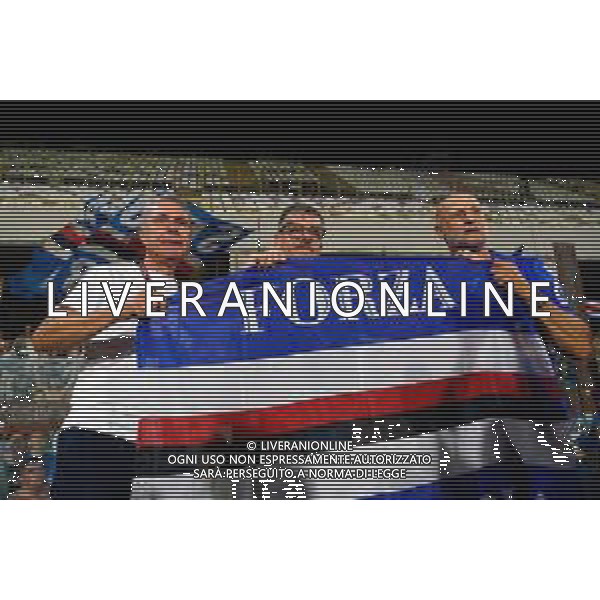 TVEM June 22, 2025 Salerno, Italy - US Salernitana 1919 vs UC Sampdoria - Italian Soccer Serie BKT Playout match 2024/25 - Arechi Stadium. In the pic: coach Alberico Evani of UC Sampdoria, Giovanni Invernizzi and Attilio Lombardo celebrates with Supporters of UC Sampdoria ©TVEM Emmanuele Mastrodonato - AGENZIA ALDO LIVERANI SAS
