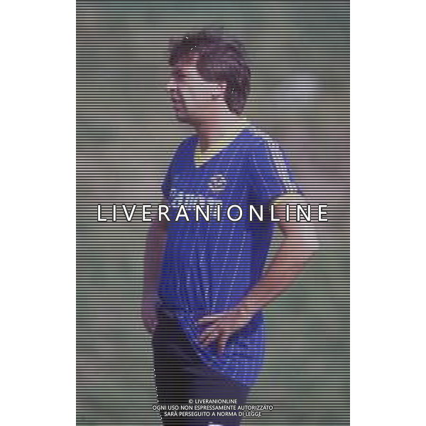 DIAP-RETROSPETTIVA DOMENICO PENZO CALCIATORE NELLA FOTO DOMENICO PENZO CON LA MAGLIA DEL VERONA CALCIO AG ALDO LIVERANI SAS