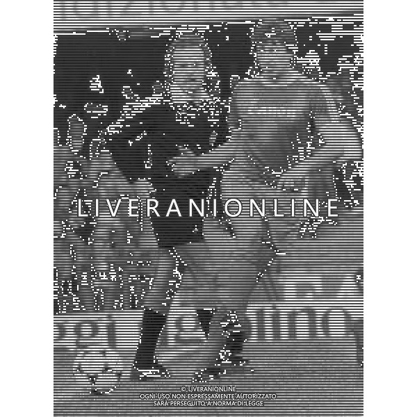 ST-RETROSPETTIVA DOMENICO PENZO CALCIATORE NELLA FOTO DOMENICO PENZO CON LA MAGLIA DEL VERONA CALCIO AG ALDO LIVERANI SAS