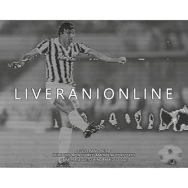 ST-RETROSPETTIVA DOMENICO PENZO CALCIATORE NELLA FOTO DOMENICO PENZO CON LA MAGLIA DELLA JUVENTUS CALCIO AG ALDO LIVERANI SAS