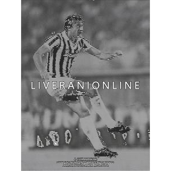 ST-RETROSPETTIVA DOMENICO PENZO CALCIATORE NELLA FOTO DOMENICO PENZO CON LA MAGLIA DELLA JUVENTUS CALCIO AG ALDO LIVERANI SAS