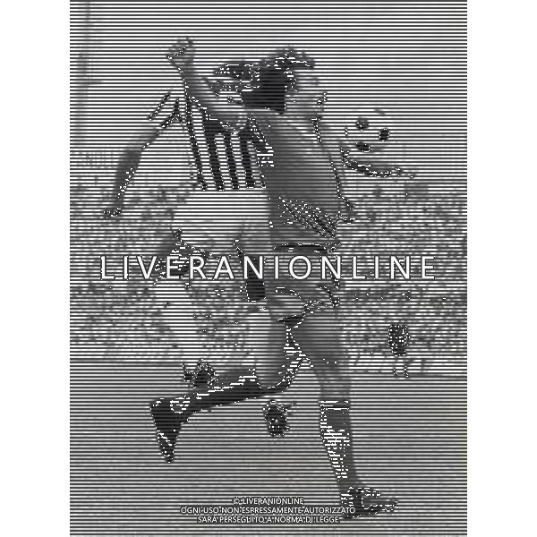 ST-RETROSPETTIVA DOMENICO PENZO CALCIATORE NELLA FOTO DOMENICO PENZO CON LA MAGLIA DEL BRESCIA CALCIO AG ALDO LIVERANI SAS
