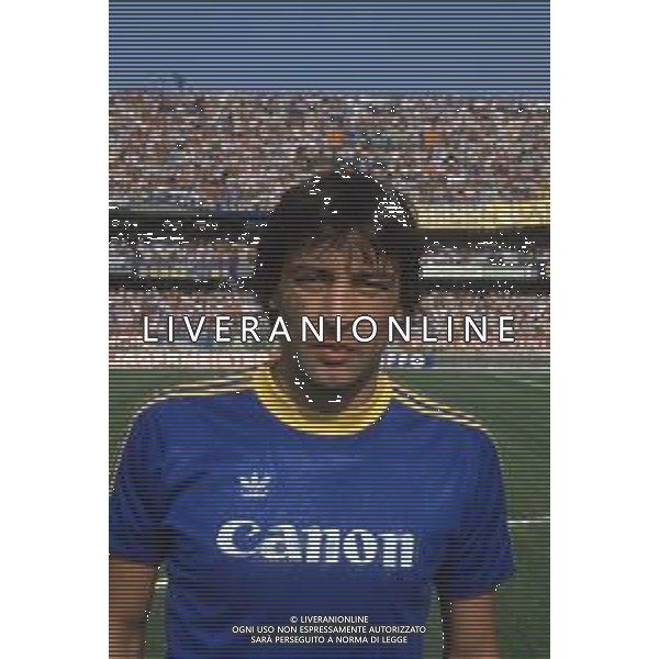 DIAP-RETROSPETTIVA DOMENICO PENZO CALCIATORE NELLA FOTO DOMENICO PENZO CON LA MAGLIA DEL VERONA CALCIO AG ALDO LIVERANI SAS