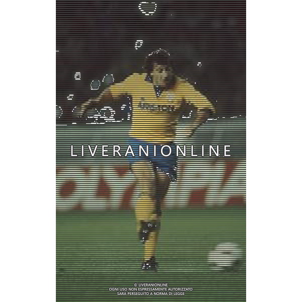 DIAP-RETROSPETTIVA DOMENICO PENZO CALCIATORE NELLA FOTO DOMENICO PENZO CON LA MAGLIA DELLA JUVENTUS CALCIO AG ALDO LIVERANI SAS