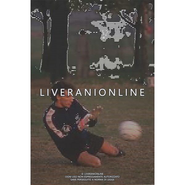 DIAP-RETROSPETTIVA NELLO CUSIN CALCIATORE NELLA FOTO NELLO CUSIN CON LA MAGLIA DEL BOLOGNA CALCIO AG ALDO LIVERANI SAS