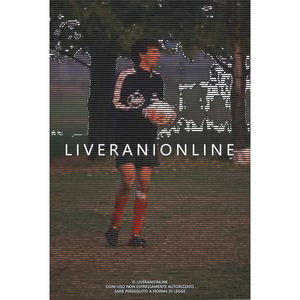 DIAP-RETROSPETTIVA NELLO CUSIN CALCIATORE NELLA FOTO NELLO CUSIN CON LA MAGLIA DEL BOLOGNA CALCIO AG ALDO LIVERANI SAS