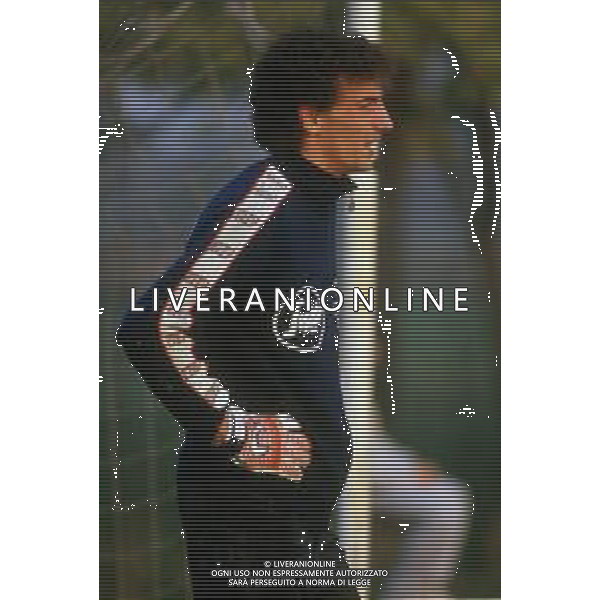 DIAP-RETROSPETTIVA NELLO CUSIN CALCIATORE NELLA FOTO NELLO CUSIN CON LA MAGLIA DEL BOLOGNA CALCIO AG ALDO LIVERANI SAS