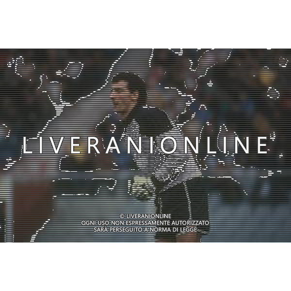 DIAP-RETROSPETTIVA NELLO CUSIN CALCIATORE NELLA FOTO NELLO CUSIN CON LA MAGLIA DEL BOLOGNA CALCIO AG ALDO LIVERANI SAS