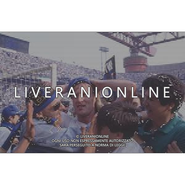 DIAP-RETROSPETTIVA ANDREAS BREHME CALCIATORE NELLA FOTO ANDREAS BREHME FESTEGGIAMETI PER LA VITTORIA DELLO SCUDETTO CON L\'INTER ANNO 1989 AG ALDO LIVERANI SAS