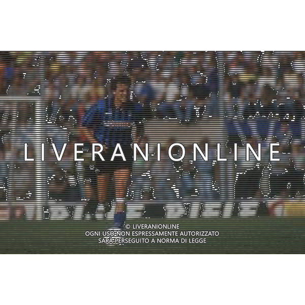 DIAP-RETROSPETTIVA LAMBERTO PIOVANELLI CALCIATORE NELLA FOTO LAMBERTO PIOVANELLI CON LA MAGLIA DEL PISA CALCIO NELL\'ANNO 1991 AG ALDO LIVERANI SAS