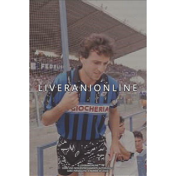 DIAP-RETROSPETTIVA LAMBERTO PIOVANELLI CALCIATORE NELLA FOTO LAMBERTO PIOVANELLI CON LA MAGLIA DEL PISA CALCIO NELL\'ANNO 1991 AG ALDO LIVERANI SAS