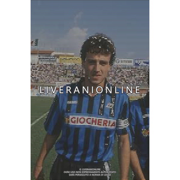 DIAP-RETROSPETTIVA LAMBERTO PIOVANELLI CALCIATORE NELLA FOTO LAMBERTO PIOVANELLI CON LA MAGLIA DEL PISA CALCIO NELL\'ANNO 1991 AG ALDO LIVERANI SAS