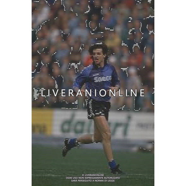 DIAP-RETROSPETTIVA LAMBERTO PIOVANELLI CALCIATORE NELLA FOTO LAMBERTO PIOVANELLI CON LA MAGLIA DEL PISA CALCIO NELL\'ANNO 1991 AG ALDO LIVERANI SAS