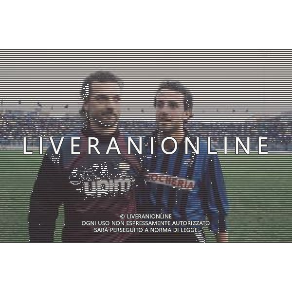 DIAP-RETROSPETTIVA LAMBERTO PIOVANELLI CALCIATORE NELLA FOTO LAMBERTO PIOVANELLI CON LA MAGLIA DEL PISA CALCIO NELL\'ANNO 1991 E STEFANO TACCONI IN PISA-JUVENTUS AG ALDO LIVERANI SAS