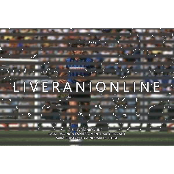 DIAP-RETROSPETTIVA LAMBERTO PIOVANELLI CALCIATORE NELLA FOTO LAMBERTO PIOVANELLI CON LA MAGLIA DEL PISA CALCIO NELL\'ANNO 1991 AG ALDO LIVERANI SAS