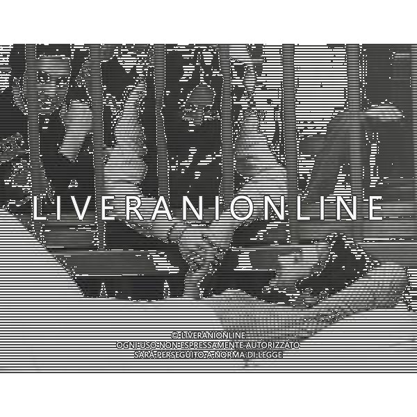 ST-RETROSPETTIVA MARINA ZONI BRIGATE ROSSE NELLA FOTO MARINA ZONI CON CORRADO ALUNNI A SAN VITTORE MILANO NELL\'ANNO 1983 AG ALDO LIVERANI SAS