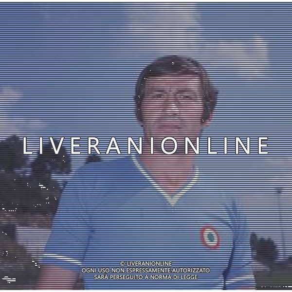 DIAP-RETROSPETTIVA TARCISIO BURGNICH ALLENATORE E CALCIATORE NELLA FOTO TARCISIO BURGNICH CON LA MAGLIA DEL NAPOLI CALCIO AG ALDO LIVERANI SAS
