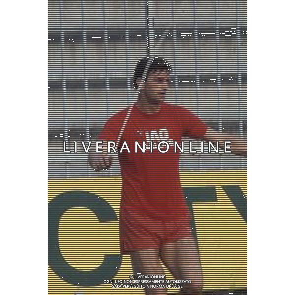 DIAP-RETROSPETTIVA WLADYSLAW ZMUDA CALCIATORE NELLA FOTO WLADYSLAW ZMUDA CON LA MAGLIA DELLA CREMONESE CALCIO ANNO 1986-87 AG ALDO LIVERANI SAS 