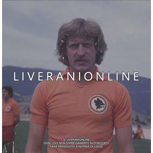 COL-RETROSPETTIVA LORIS BONI CALCIATORE NELLA FOTO LORIS BONI CON LA MAGLIA DELLA ROMA CALCIO AG ALDO LIVERANI SAS
