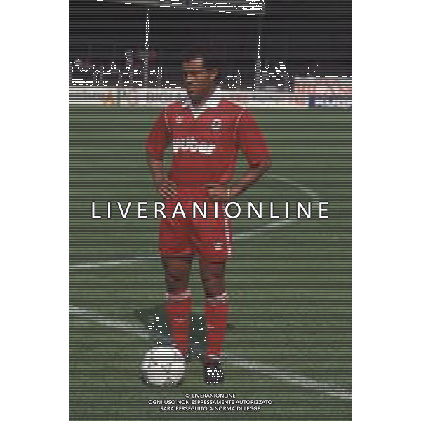 DIAP-RETROSPETTIVA JOAO PAULO CALCIATORE NELLA FOTO JOAO PAULO CON LA MAGLIA DEL BARI CALCIO AG ALDO LIVERANI SAS