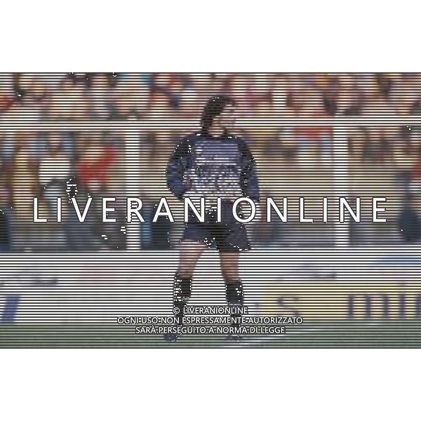 DIAP-RETROSPETTIVA FRANCESCO MANCINI CALCIATORE NELLA FOTO FRANCESCO MANCINI CON LA MAGLIA DEL FOGGIA 1991-92 AG ALDO LIVERANI SAS
