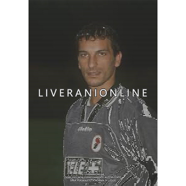 DIAP-RETROSPETTIVA FRANCESCO MANCINI CALCIATORE NELLA FOTO FRANCESCO MANCINI CON LA MAGLIA DEL BARI CALCIO AG ALDO LIVERANI SAS