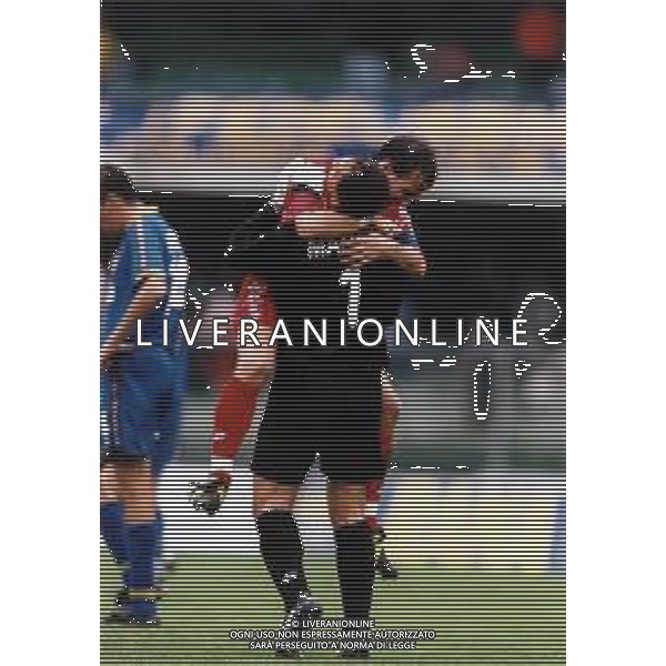 ST-RETROSPETTIVA FRANCESCO MANCINI CALCIATORE NELLA FOTO FRANCESCO MANCINI CON LA MAGLIA DEL BARI CALCIO ANNO 1999-2000 AG ALDO LIVERANI SAS
