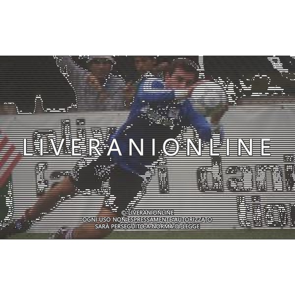 DIAP-RETROSPETTIVA ALESSANDRO ZANINELLI CALCIATORE NELLA FOTO ALESSANDRO ZANINELLI CON LA MAGLIA DEL TORINO CALCIO AG ALDO LIVERAANI SAS